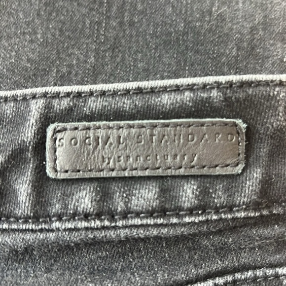 Social Standard Sanctuary Jeans 14/32 - Picture 4 of 7